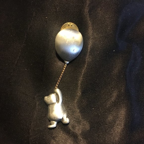 Disney Winney the Pooh Brooch